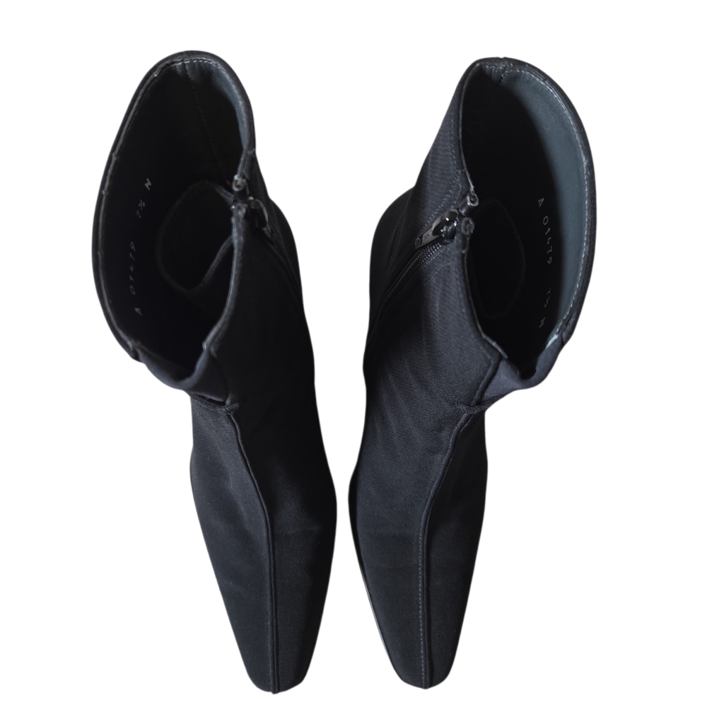 Stuart Weitzman Gore-Tex Black Heeled Boots 7.5 - Picture 5 of 16